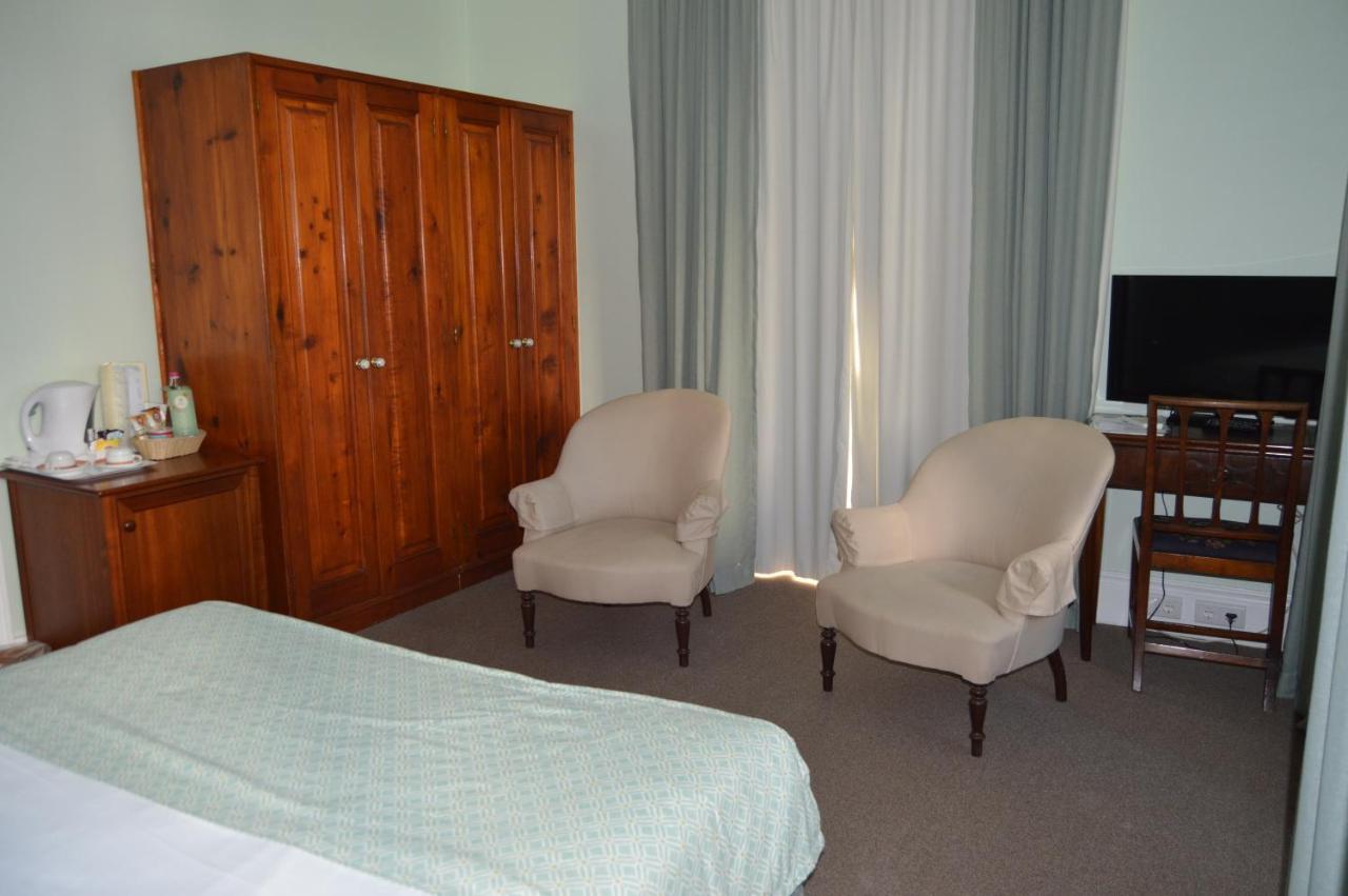 Double or Twin Room Garden View