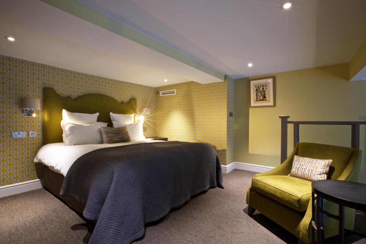 Deluxe King Suite