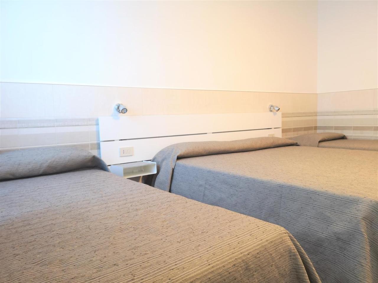Quadruple Room,762862804:JPEG