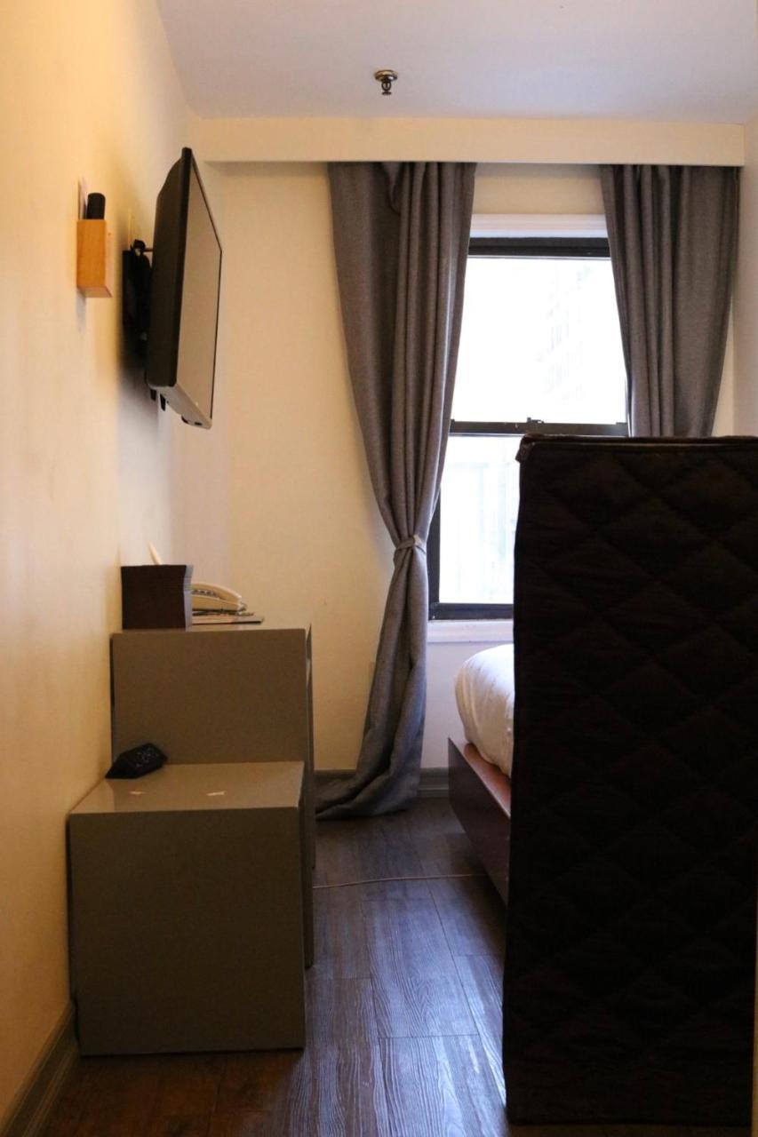 Single Room Bathroom