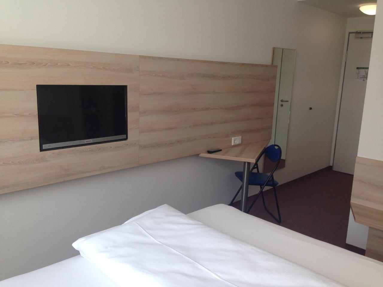 Single Room Bathroom