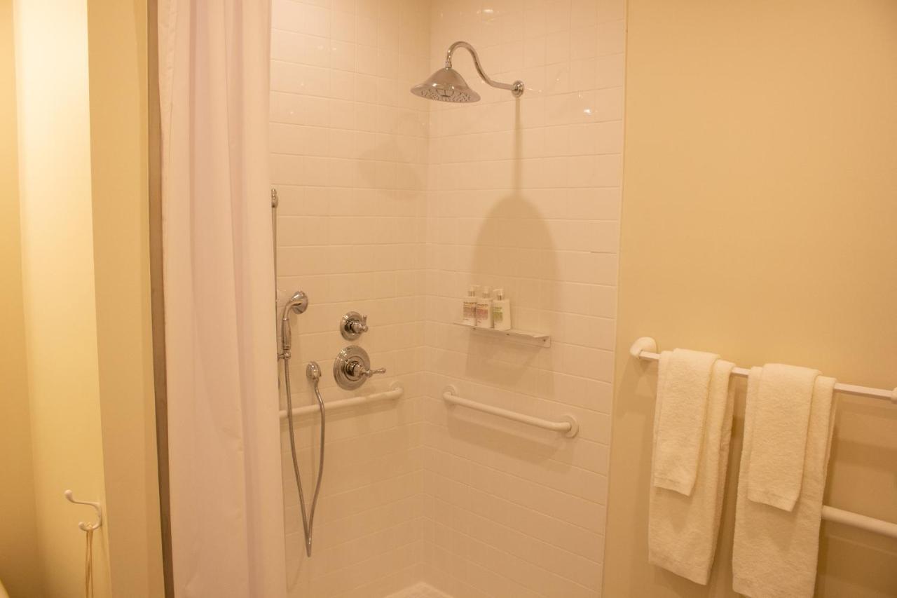 Queen Room Disability Access
