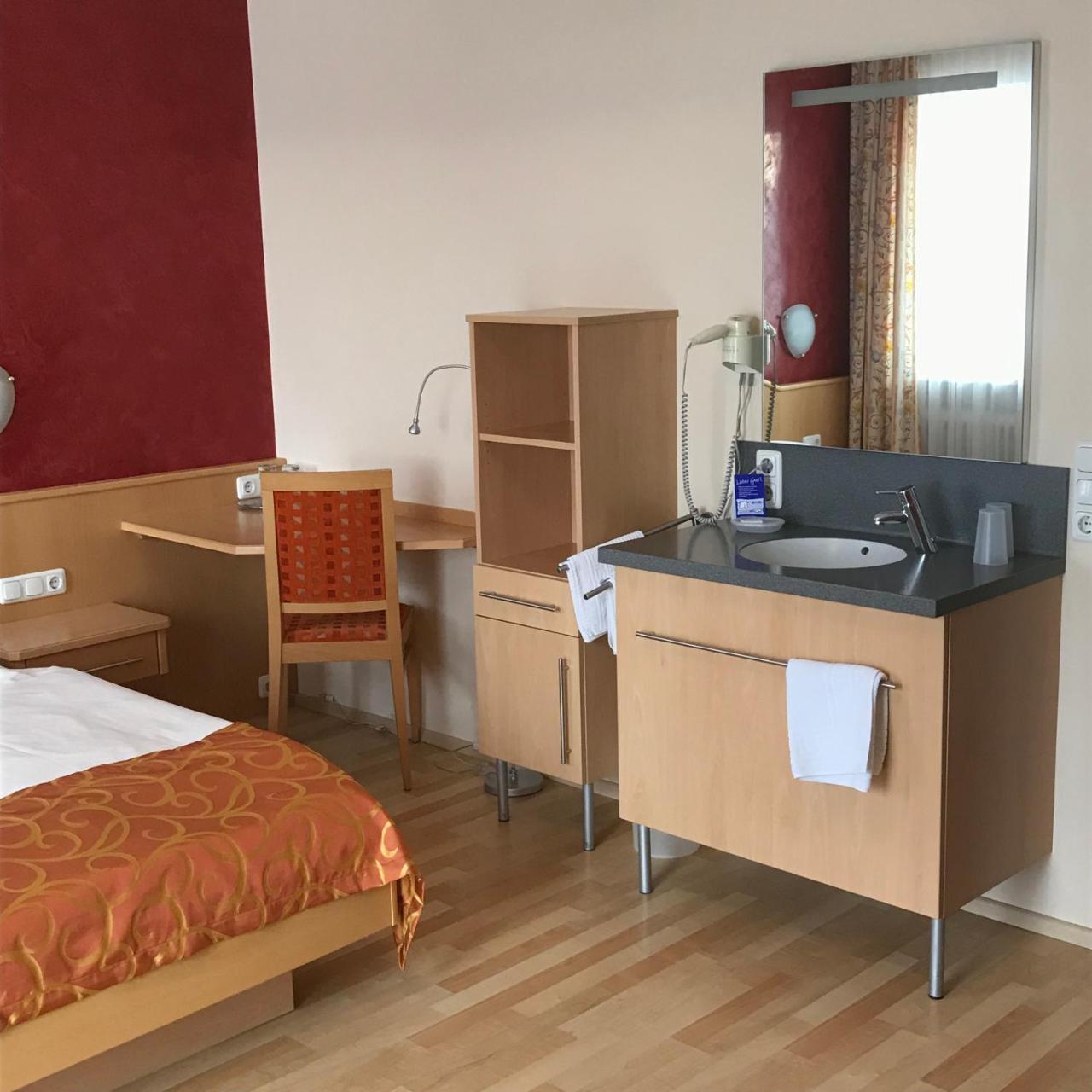 Large Double Room