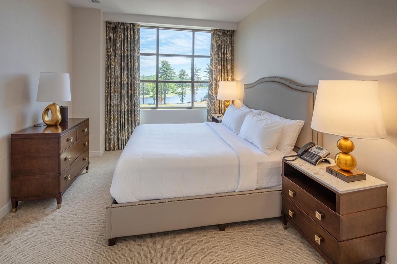 Lakeview King Suite Balcony Yoga & Wellness Activities