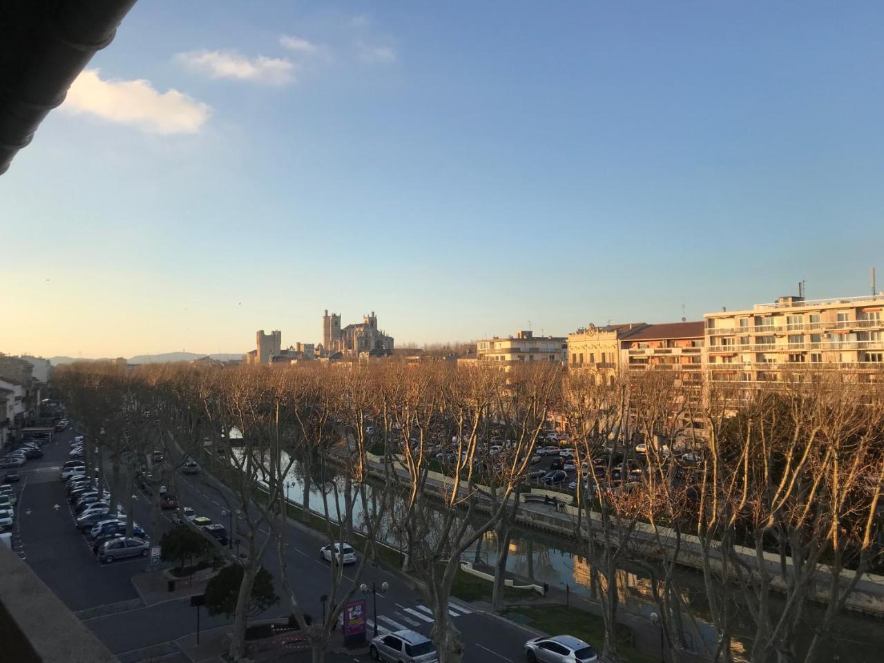 Studio Balcony