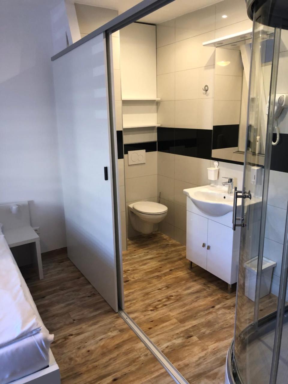 Double Room Private Bathroom