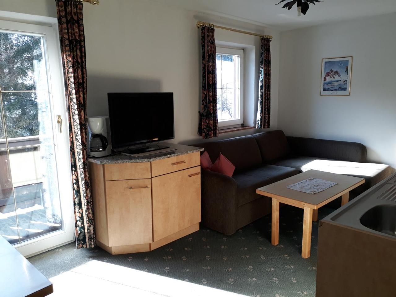Apartment with Balcony,764426974:JPEG