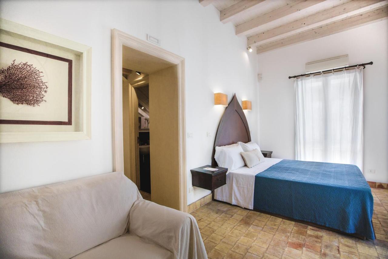 One-Bedroom Apartment Balcony Separate Building