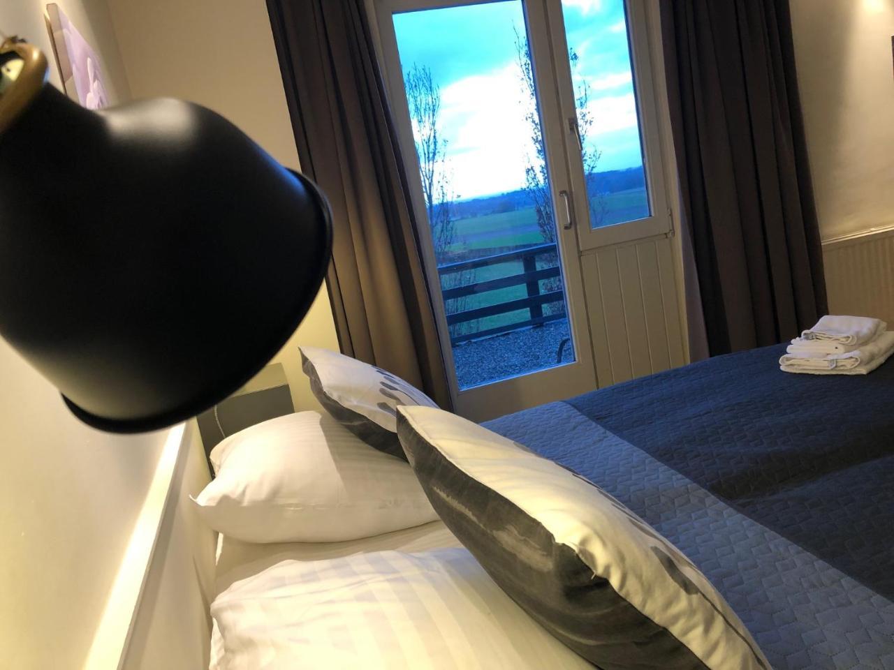 Standard Twin Room Balcony