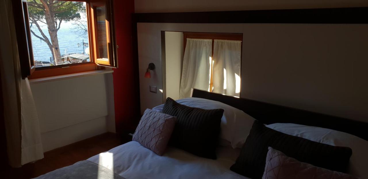 Double Room Balcony Lake View