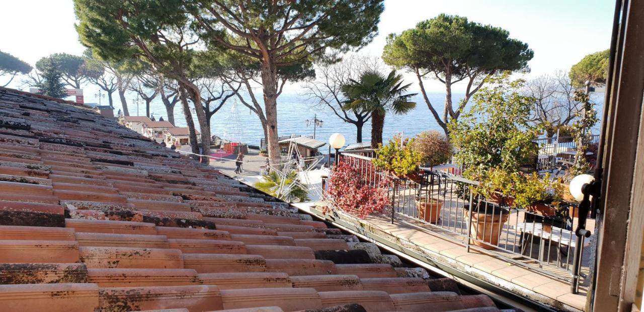 Double Room Balcony Lake View