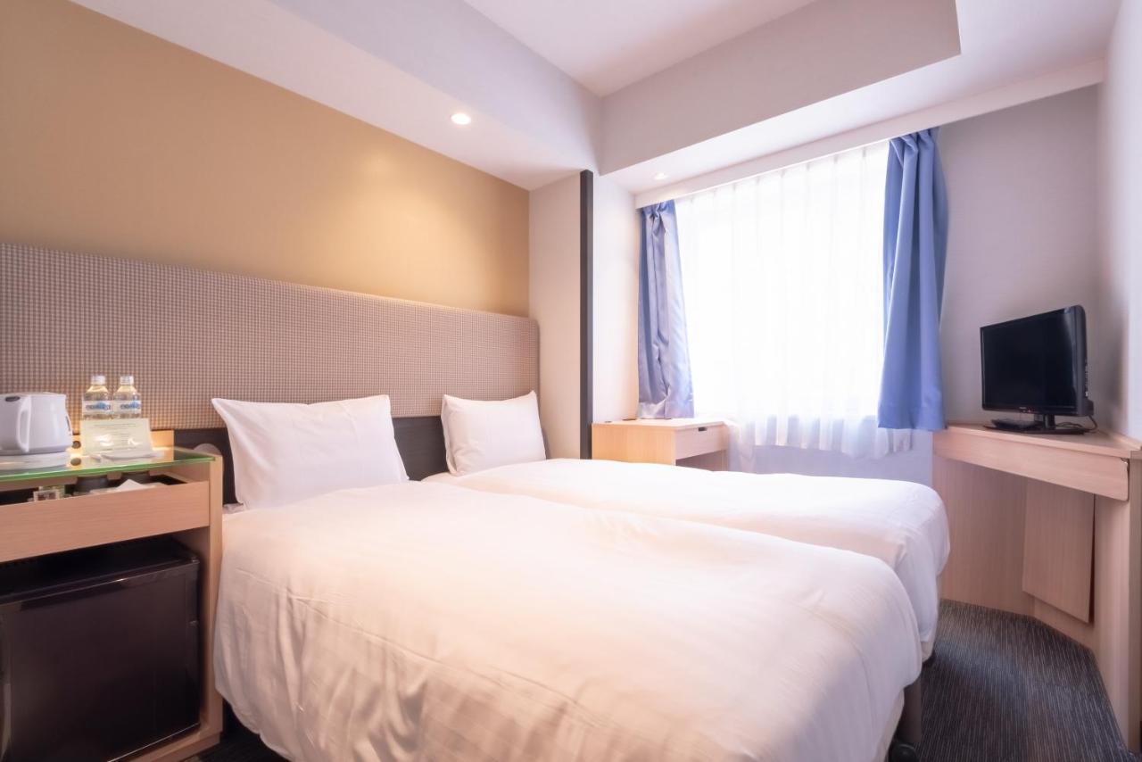 Economy Hollywood Twin Room Non-Smoking