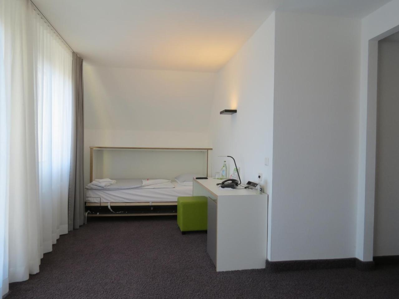 Budget Triple Room