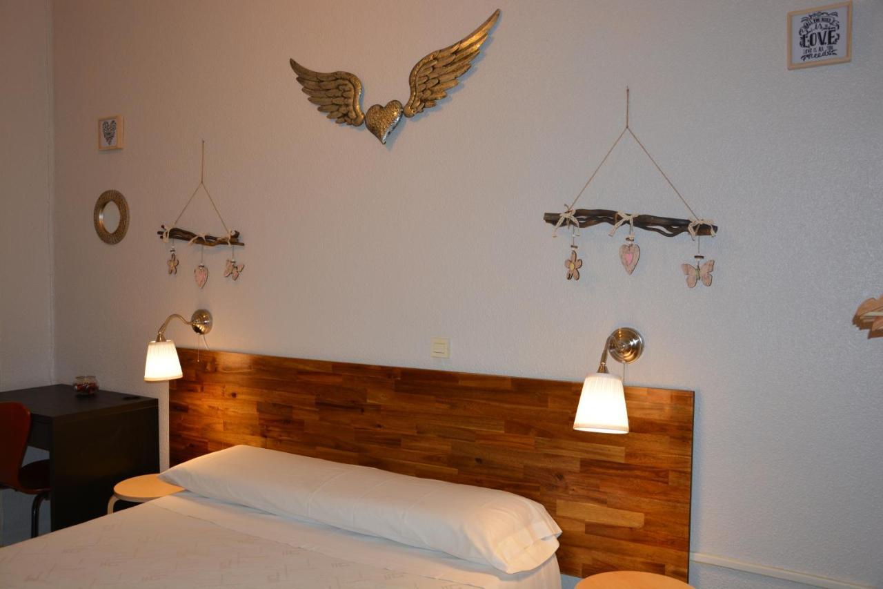 Double Room Shower