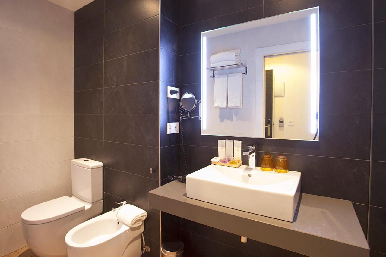 Double or Twin Room Old Town View