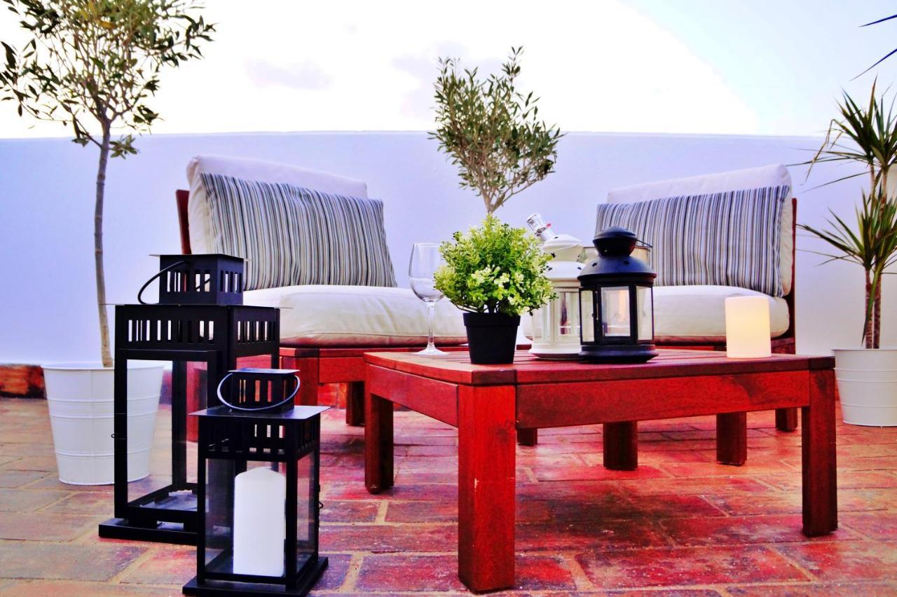 One-Bedroom Apartment Terrace Balcony