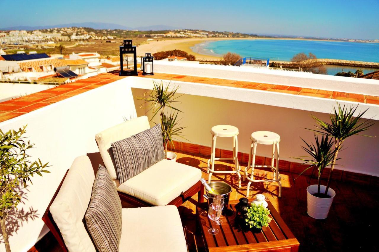 One-Bedroom Apartment Terrace Balcony