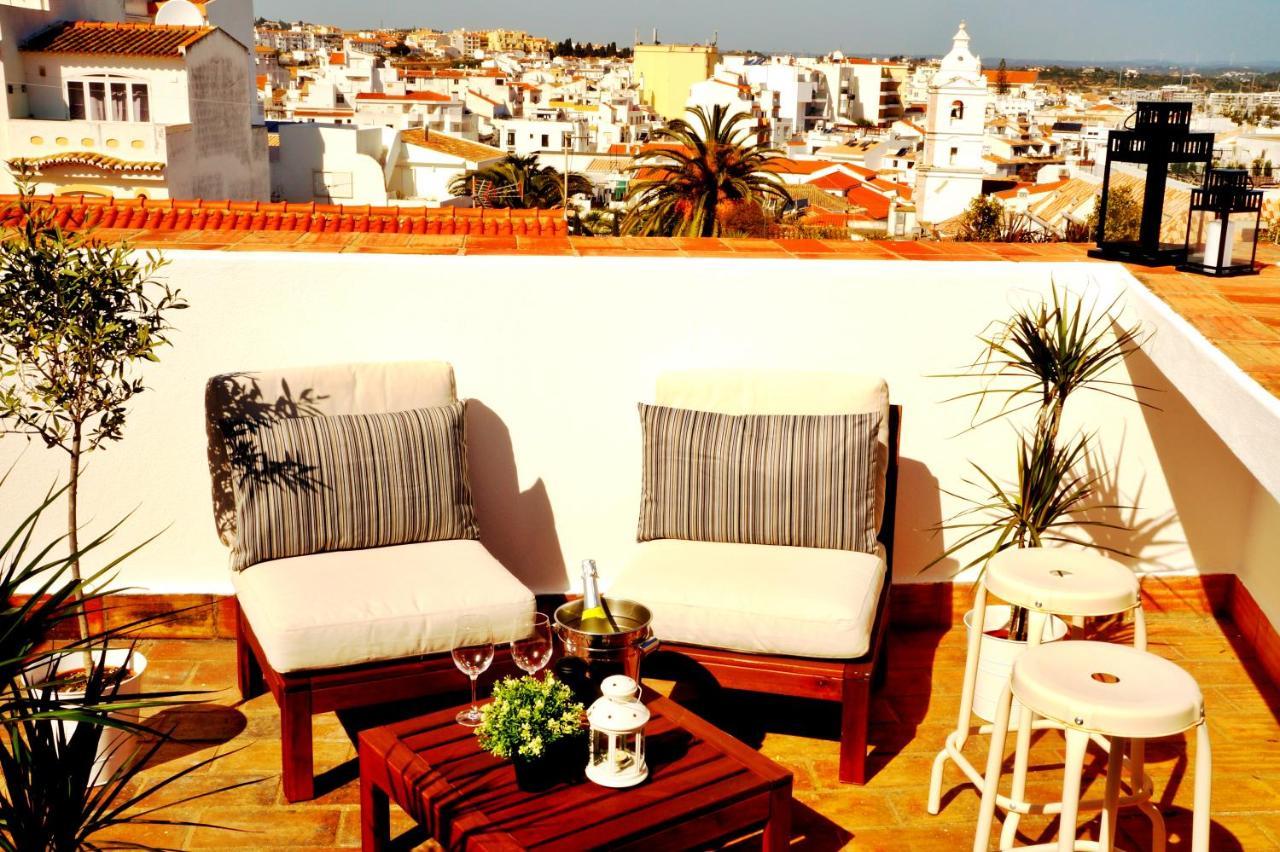 One-Bedroom Apartment Terrace Balcony