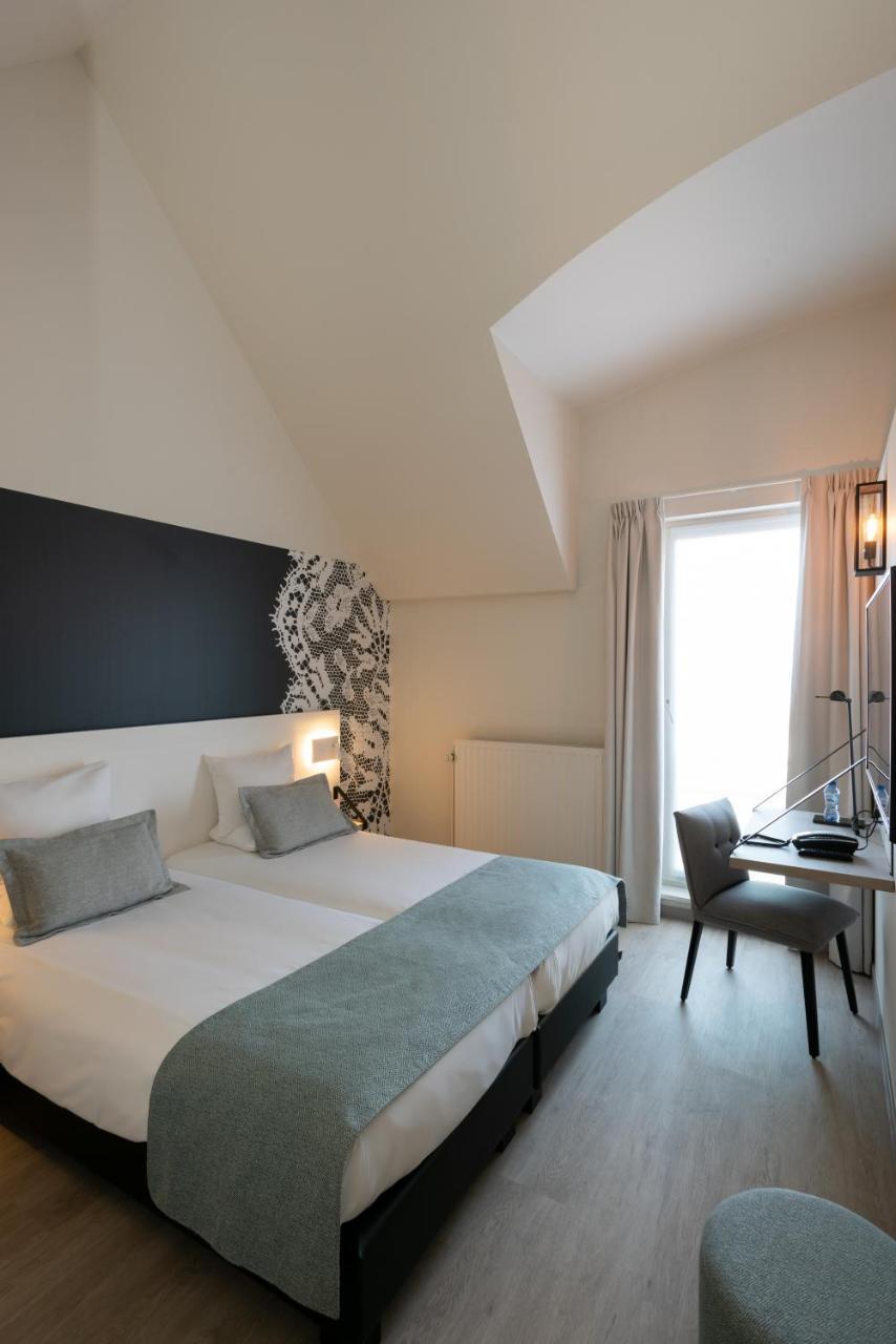Double Room Bath