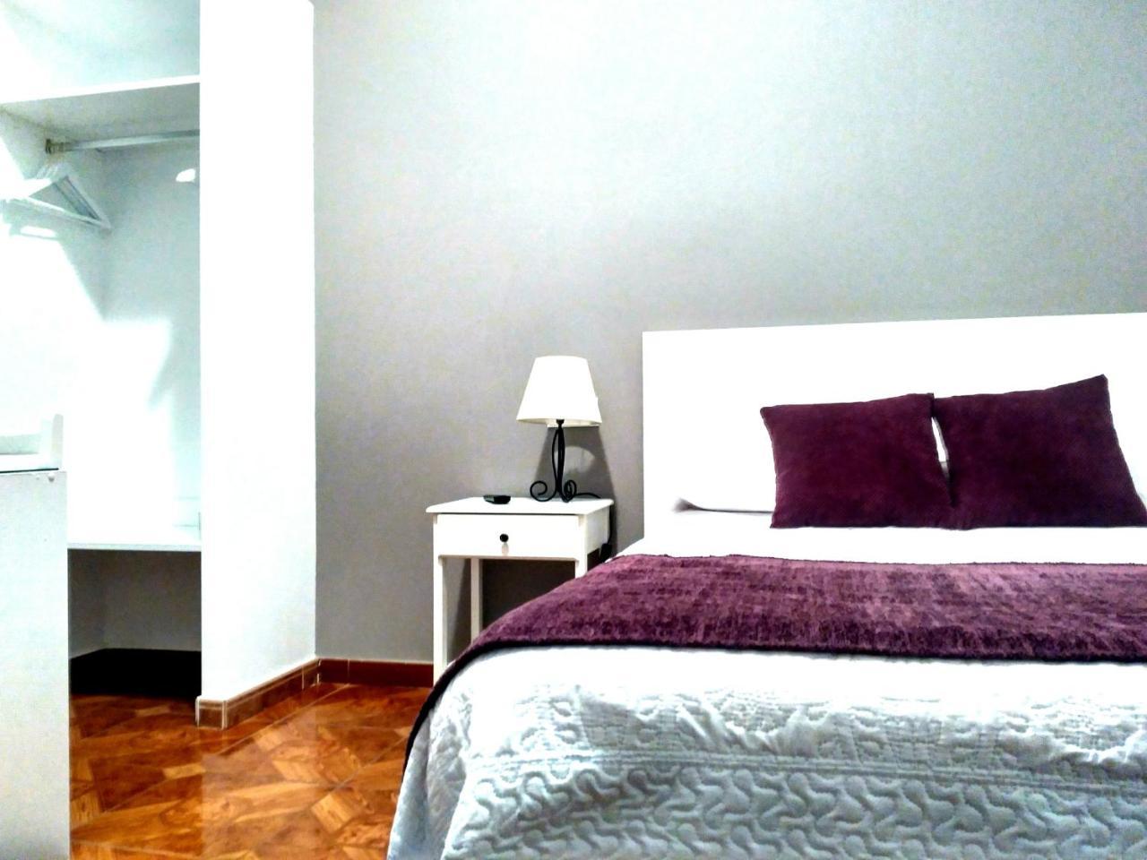 Single Room,775140379:JPEG