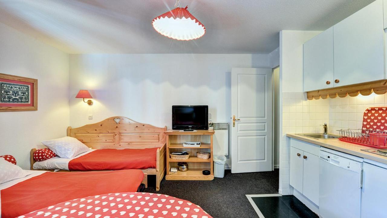 Studio for 4 persons with sleeping area,769793581:JPEG