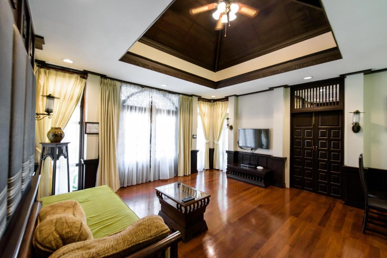 One-Bedroom Villa Pool view
