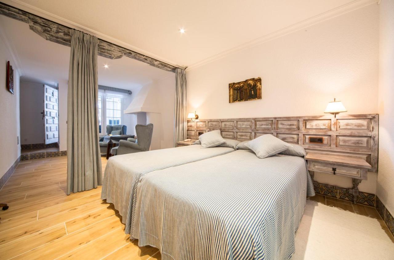 Large Twin Room Ground Floor