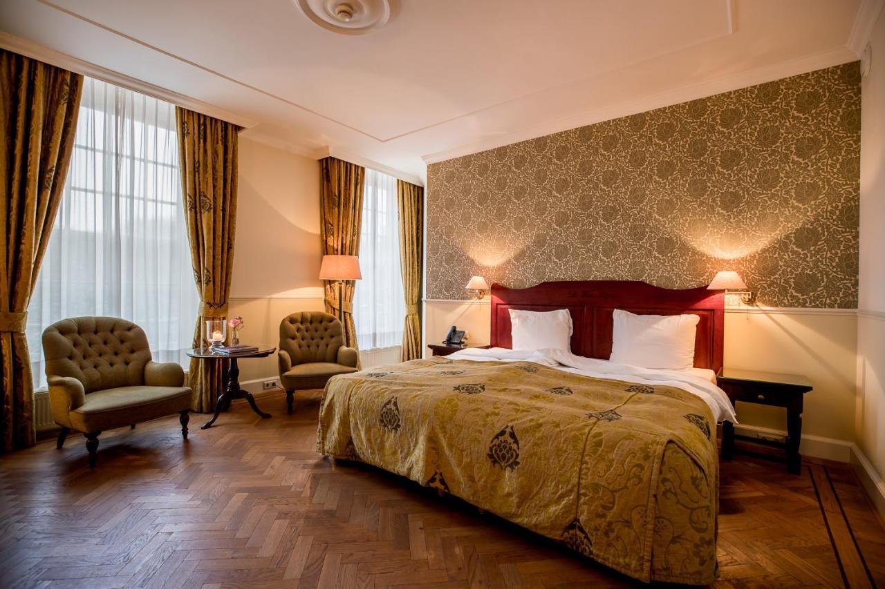 Superior Double or Twin Room,770229724:JPEG