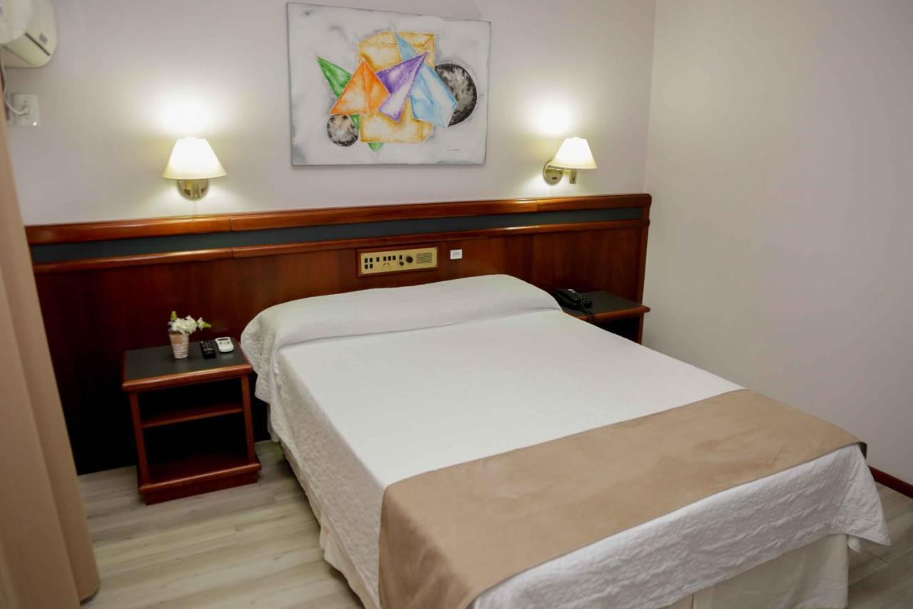 Quarto Duplo Luxo