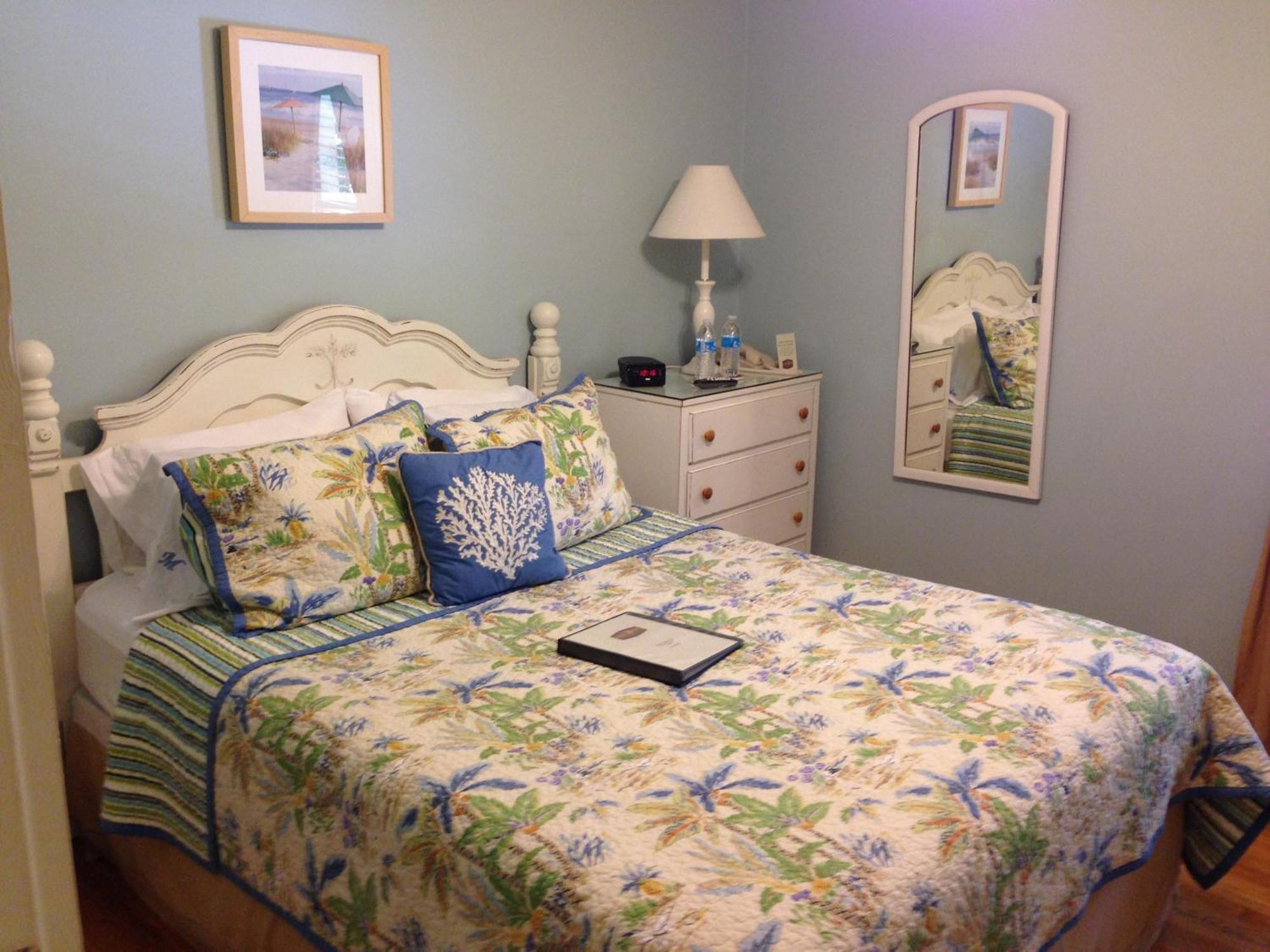 Allamanda Room