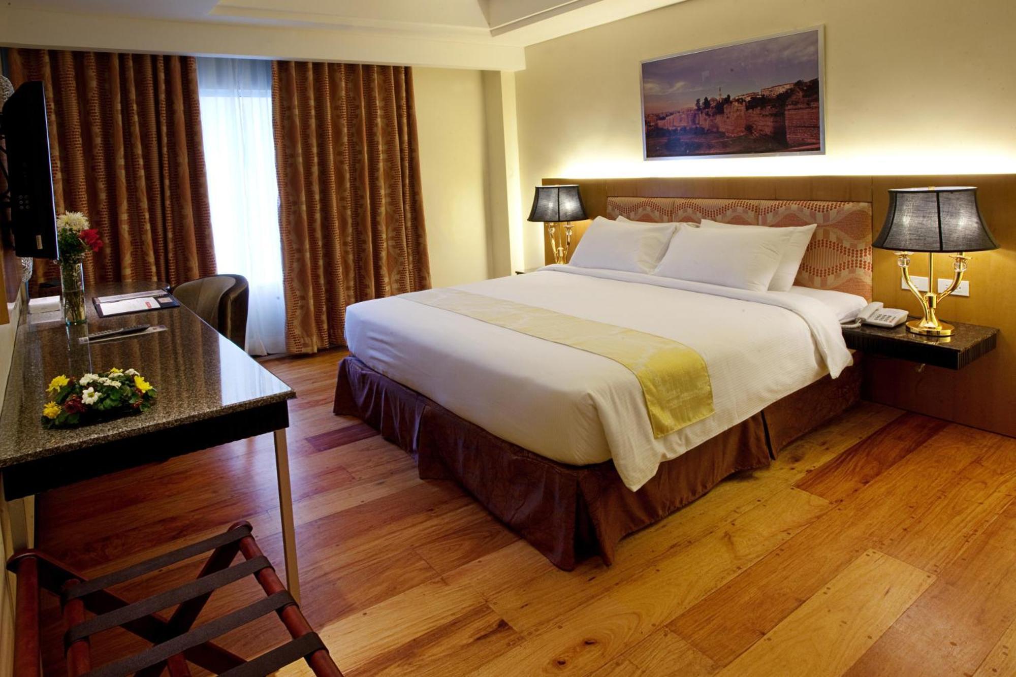 Executive Suite