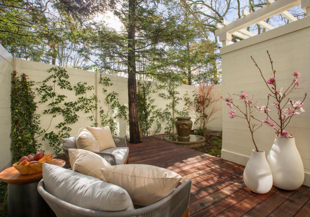 Garden Shower Guestroom