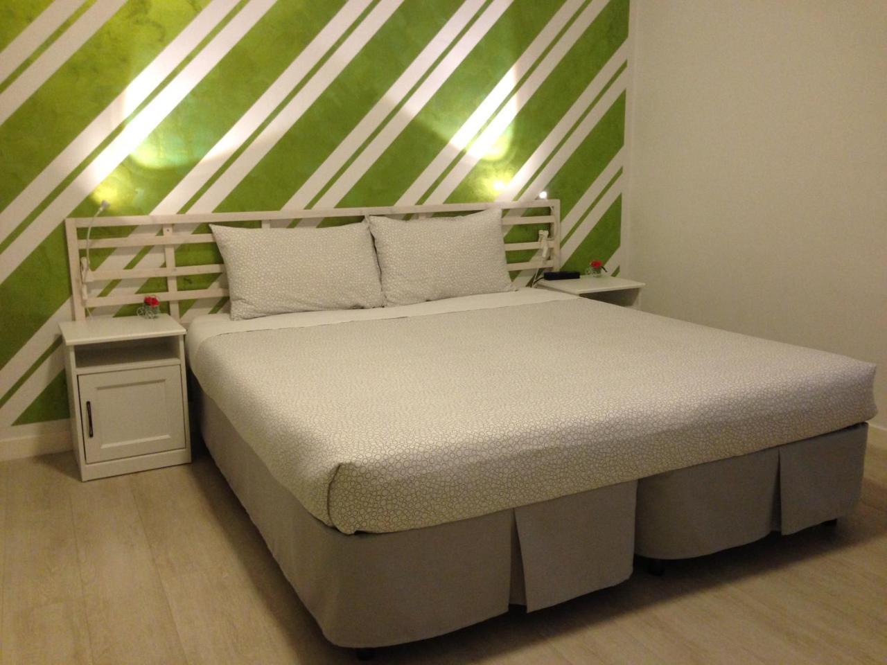 Basic Triple Room