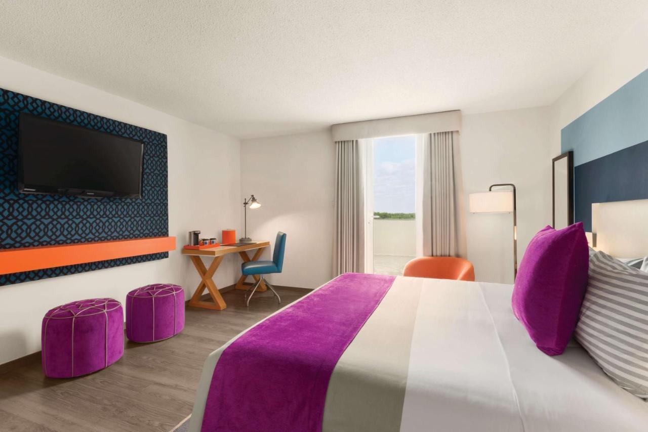 King Room with Balcony