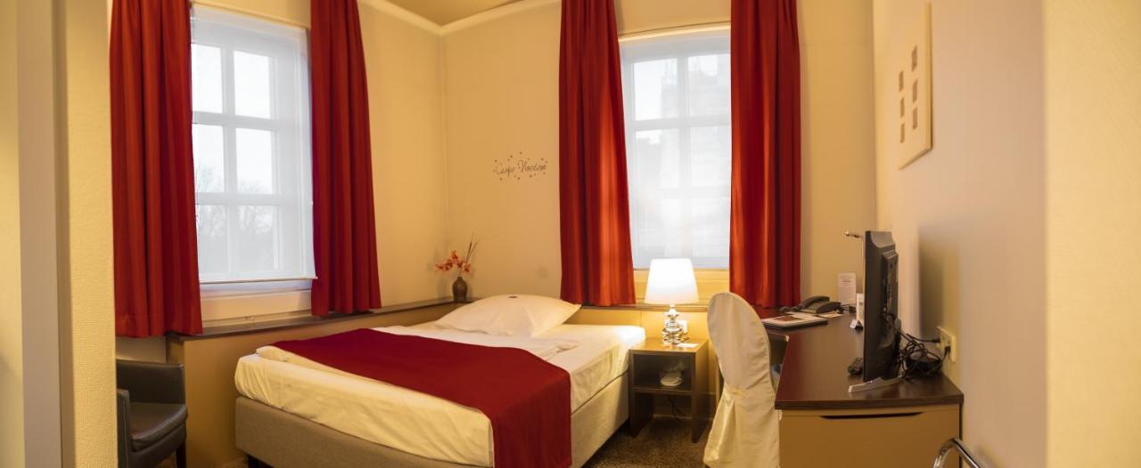 King Size Single Room