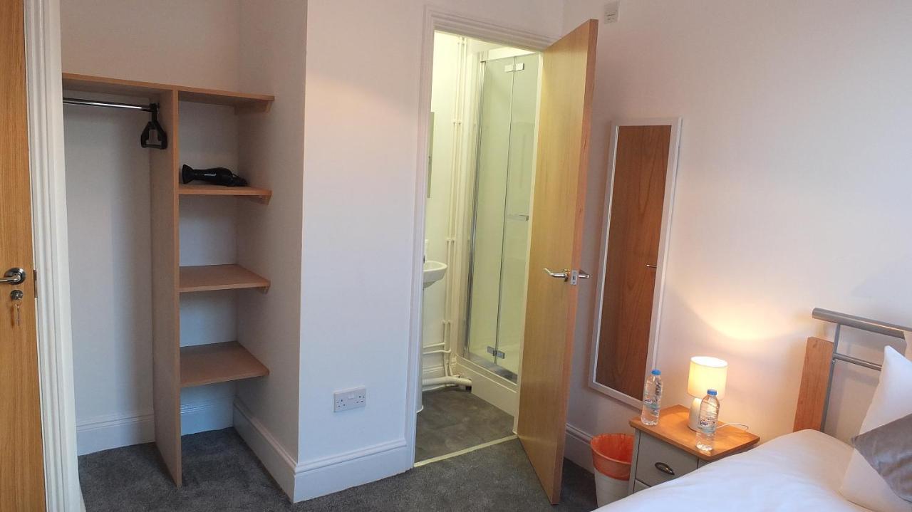 En-Suite Economy Room