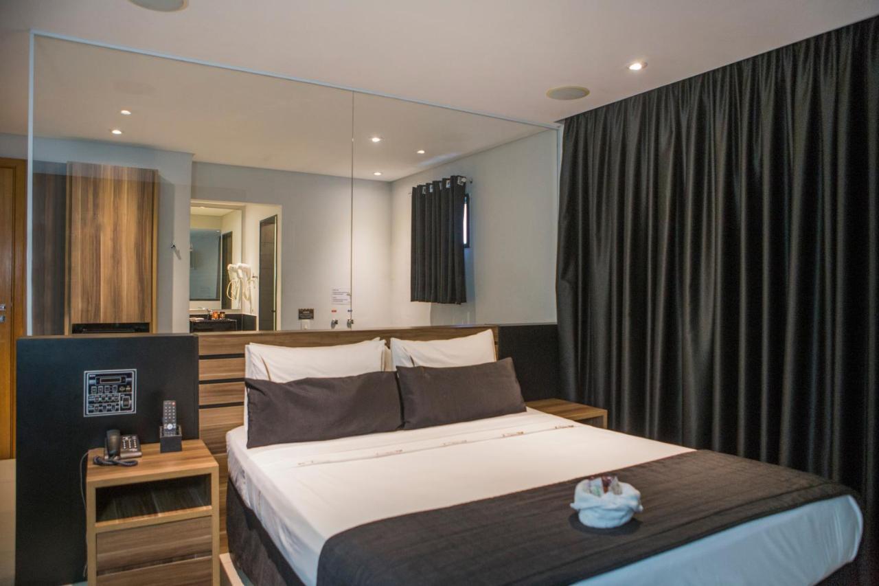 Deluxe Double Room Hot Tub