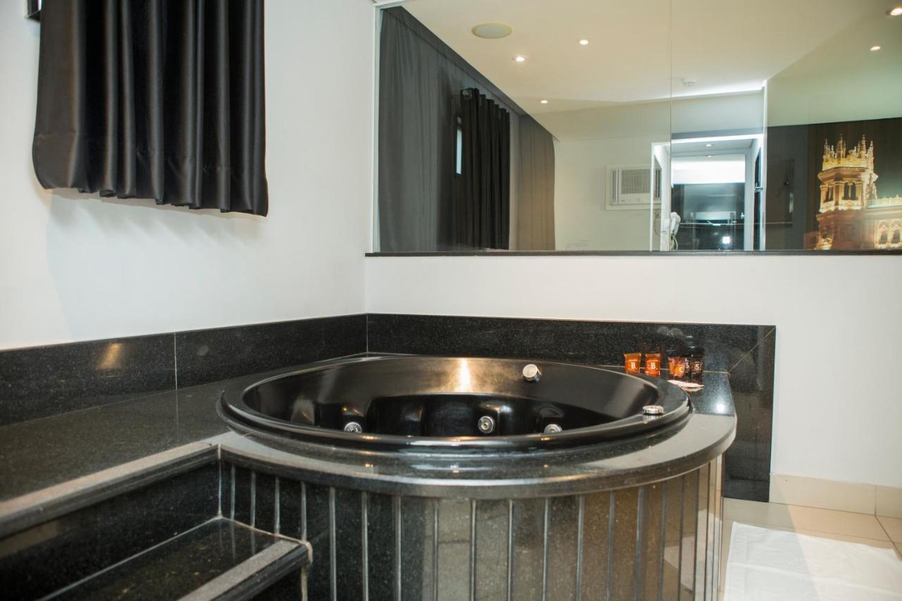 Deluxe Double Room Hot Tub