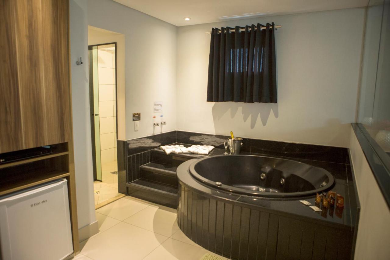 Deluxe Double Room Hot Tub