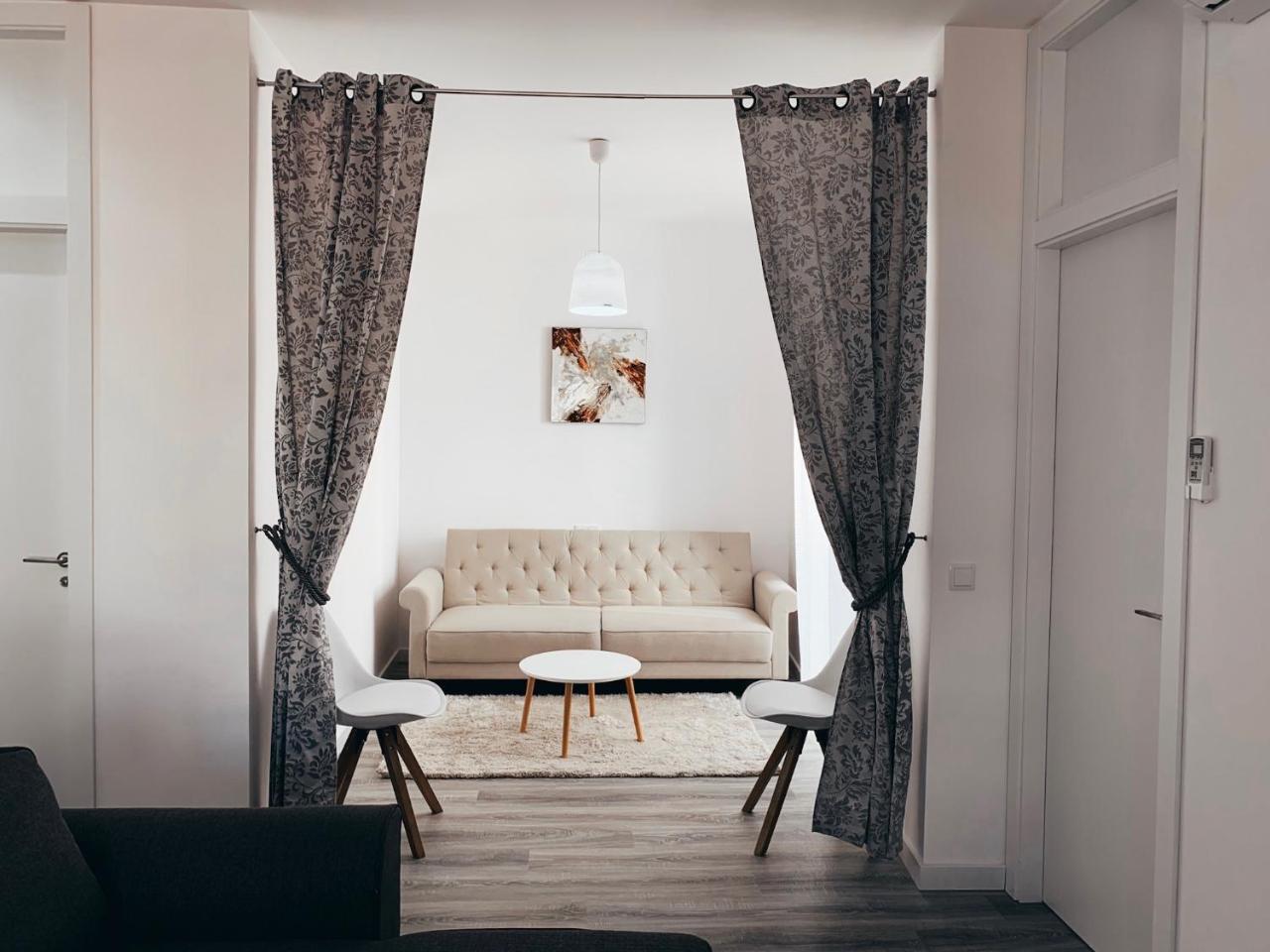 Apartment 109