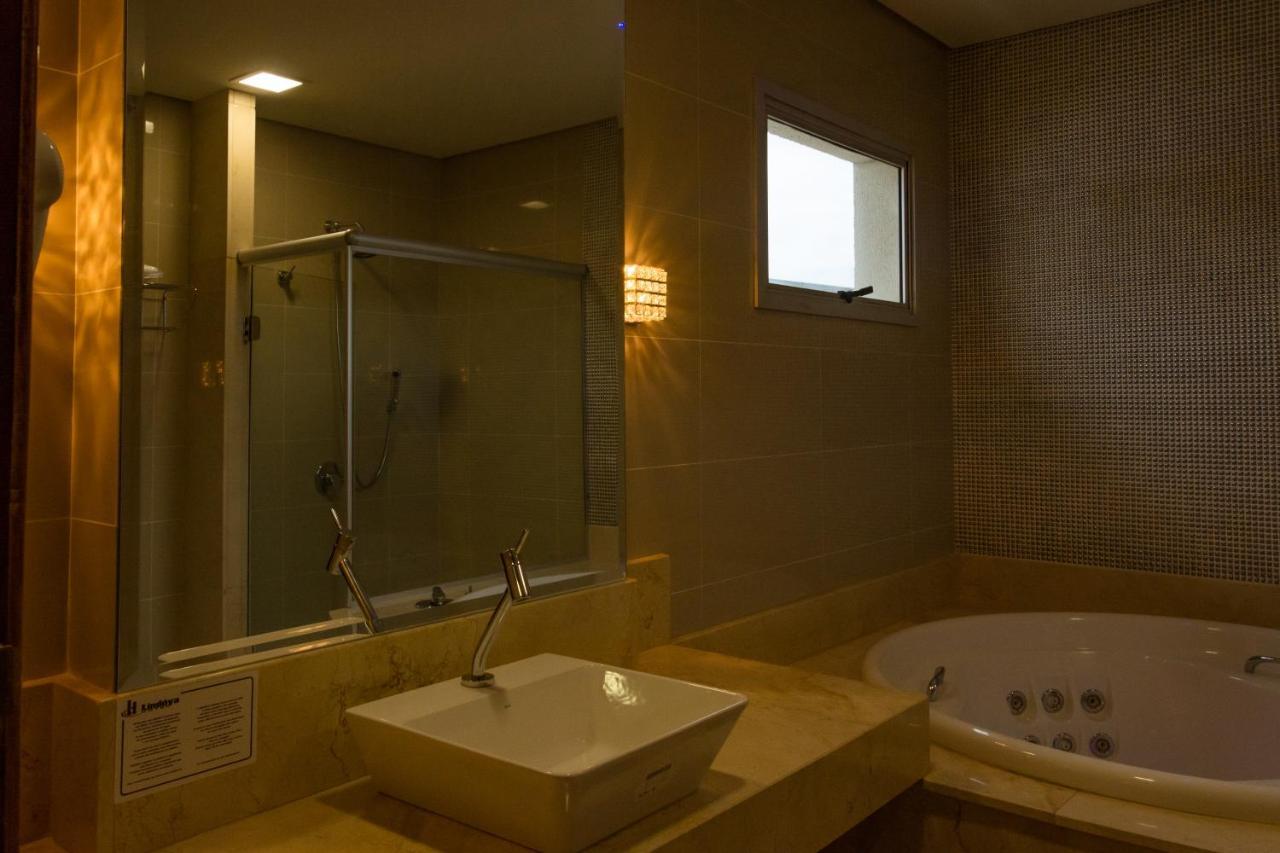 Suite Spa Bath