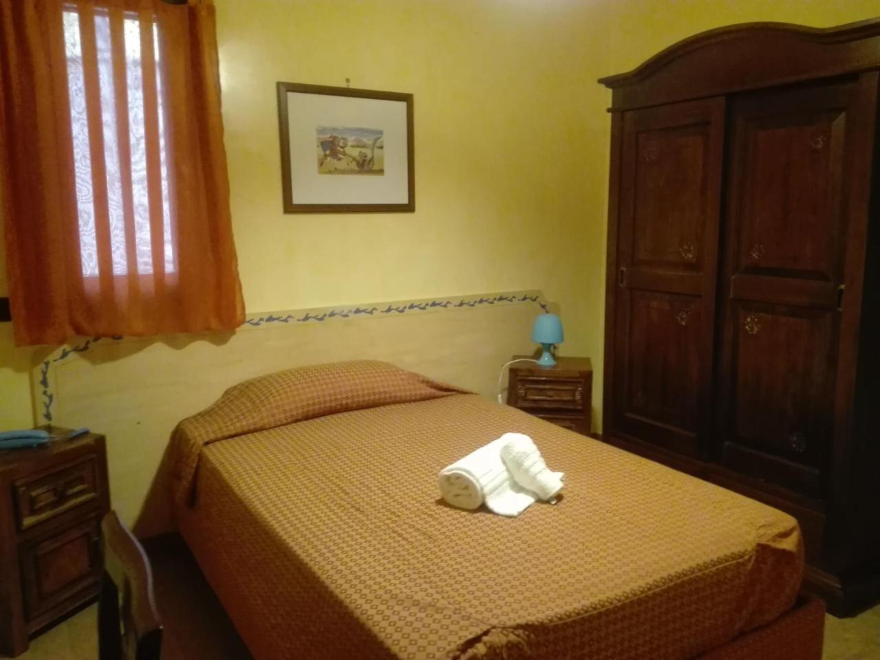 Single Room Private Bathroom