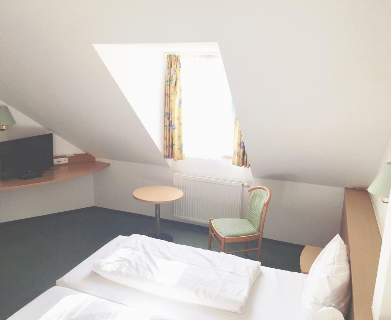 Double Room Private Bathroom