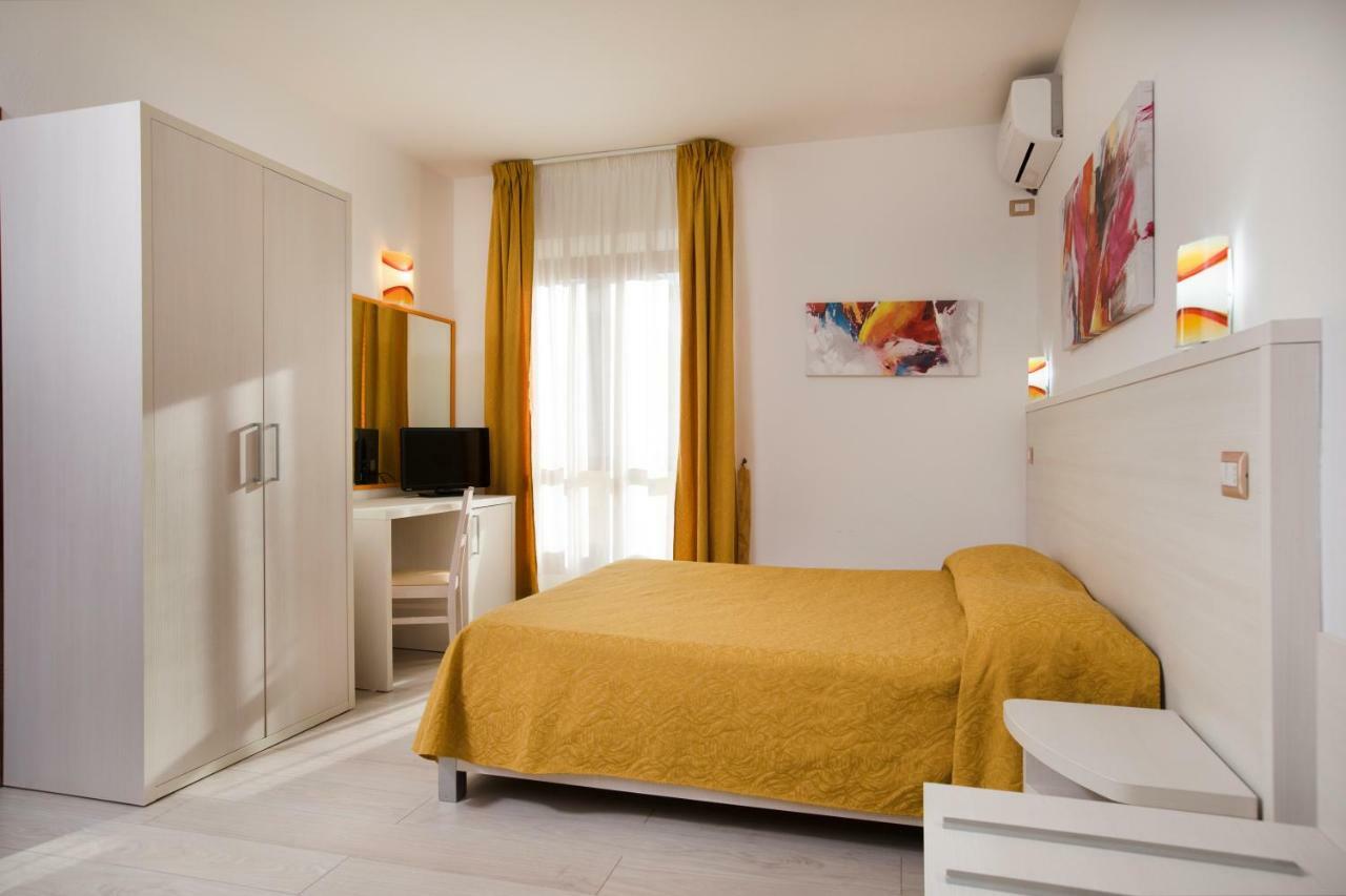 Standard Double or Twin Room Balcony