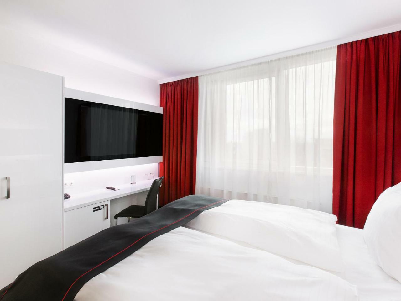 Standard Double Room,779766609:JPEG