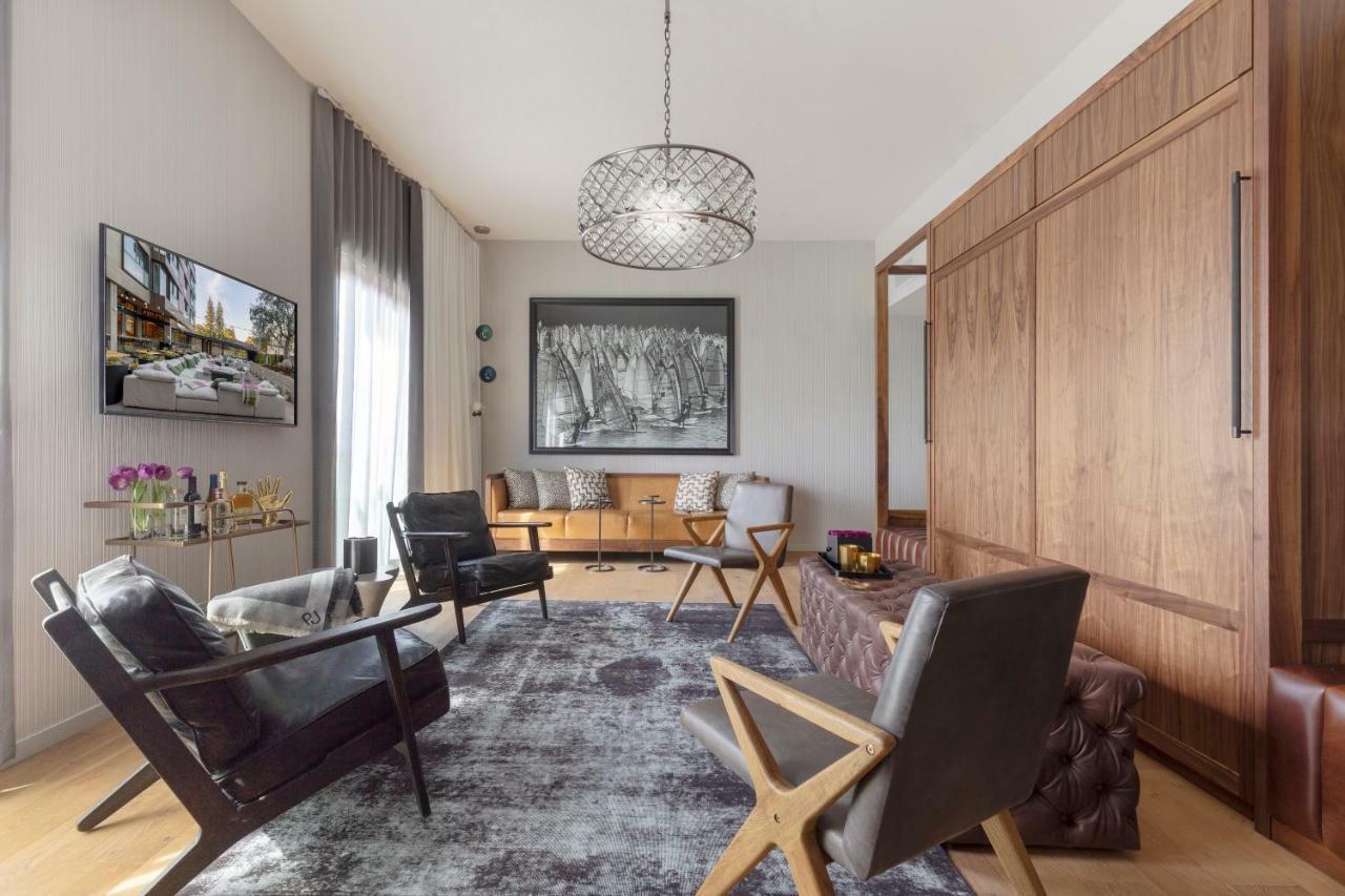 Superior King Suite