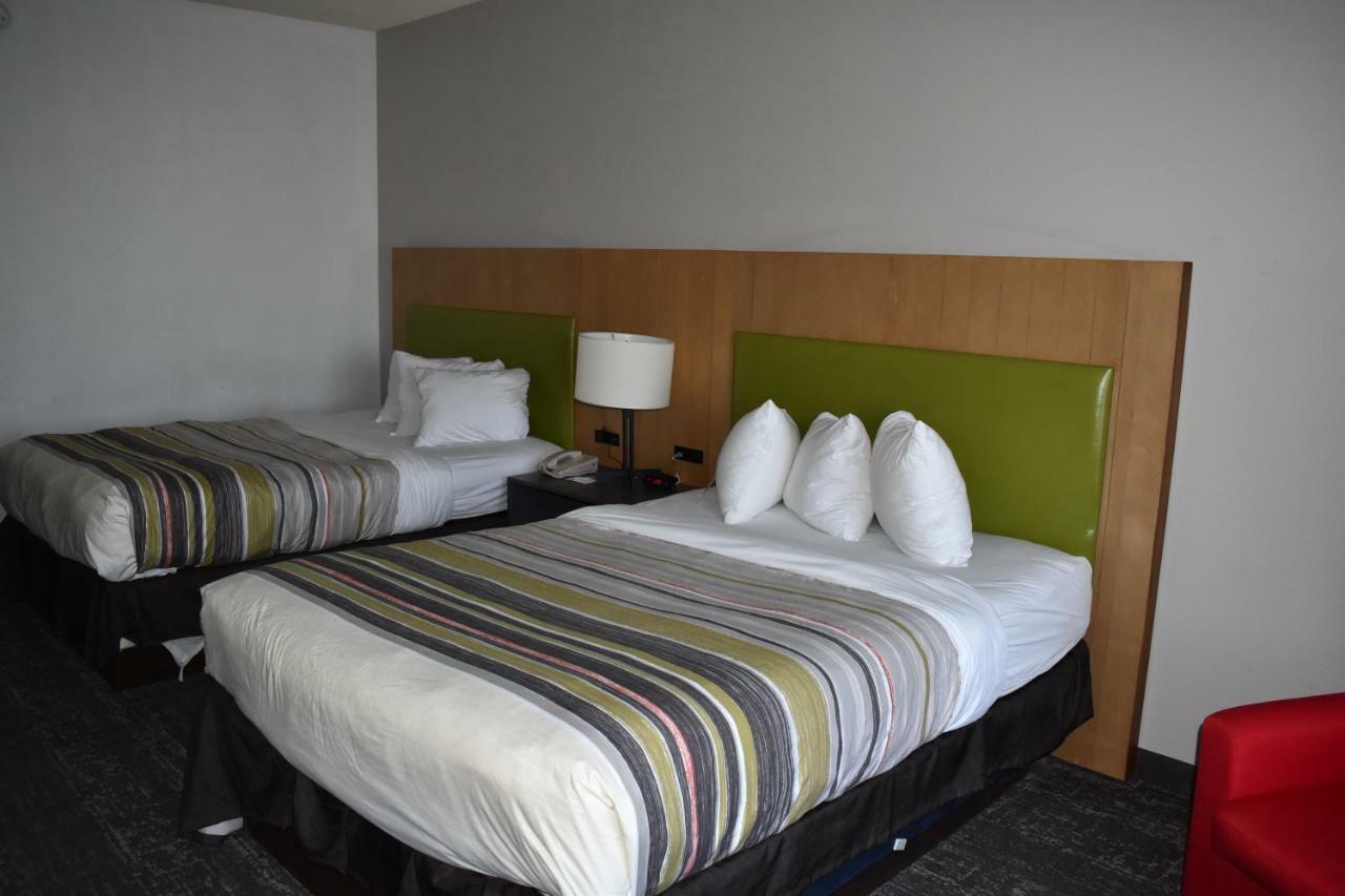 Queen Room with Two Queen Beds - Disability Access/Non-Smoking