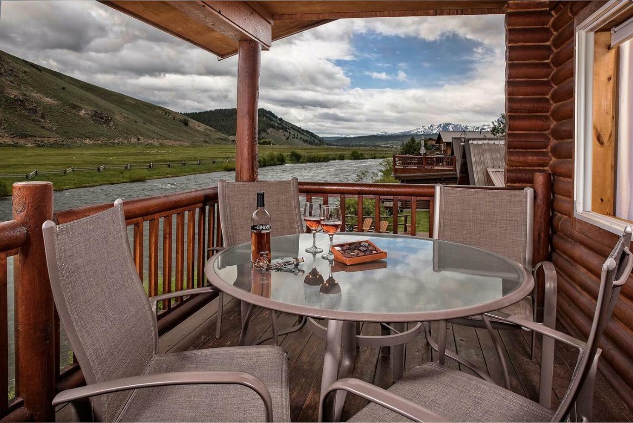 King Room with Balcony