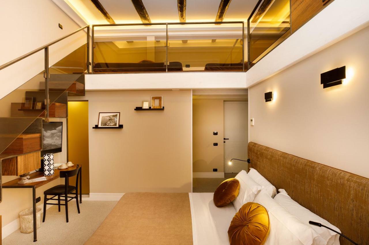 Deluxe Quadruple Room Balcony