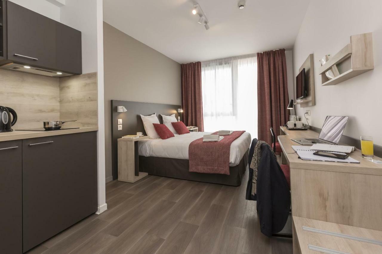 Studio Apartment,782989719:JPEG